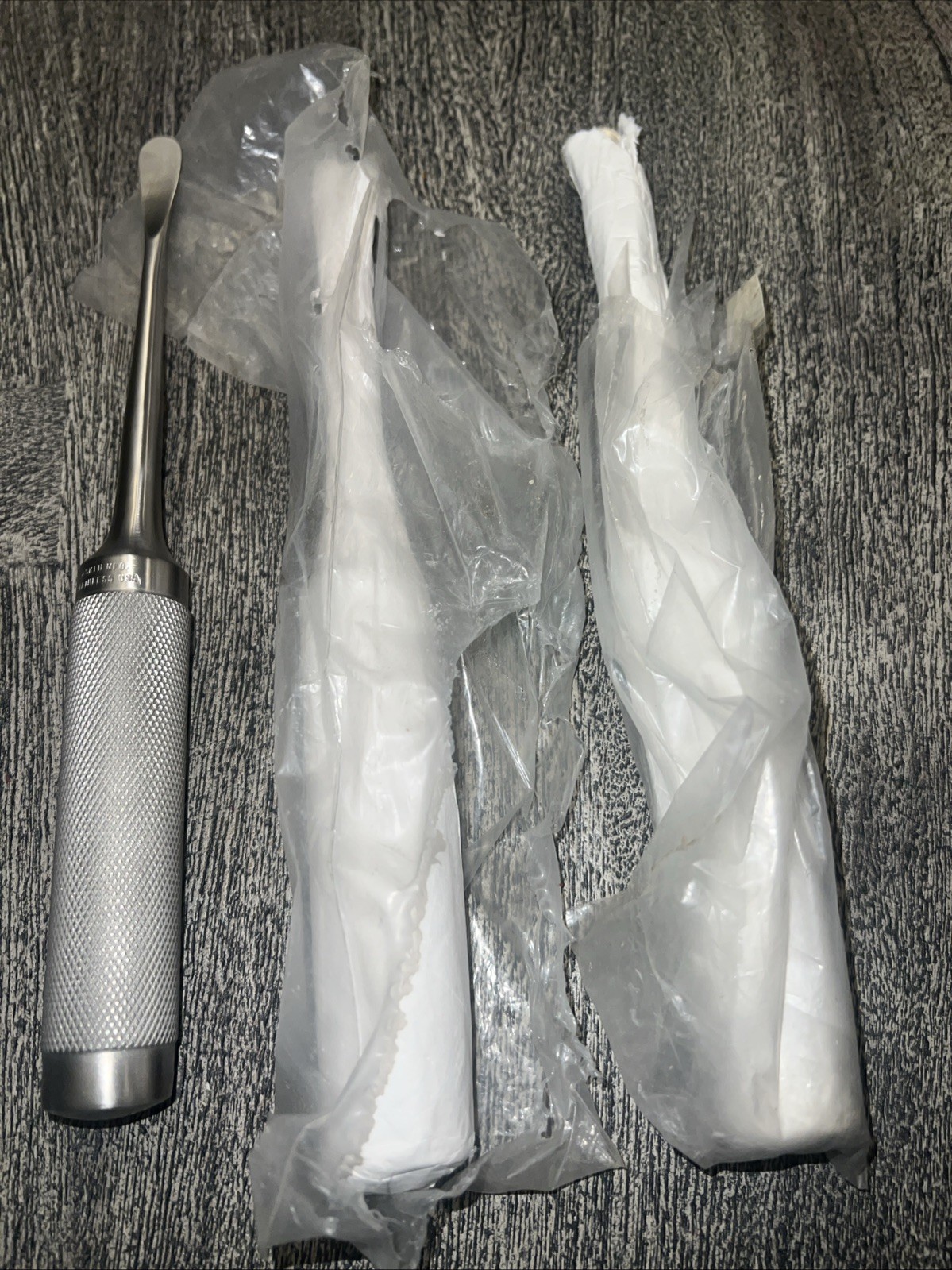 Cobb Spinal Elevator, 9.5” Straight 0.75″ Wide Tip, Askin brand!! Nice! NEW!