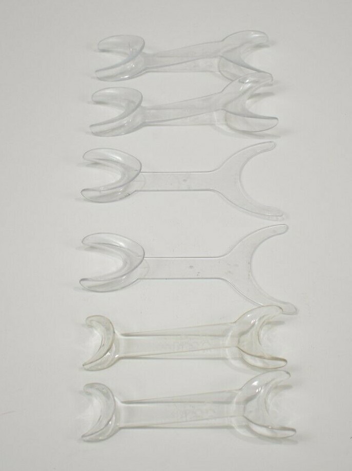 Dental Cheek and Lip Retractors PLASTIC 6 Piece Set 4 Large and 2 Small