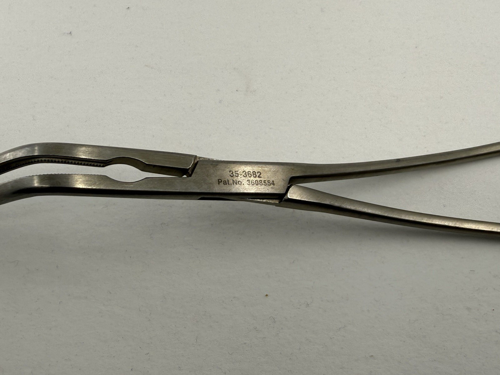 Pilling 35-3682 DeBakey Multi-Purpose Angled Clamp Forceps 8 & 5/8 inches