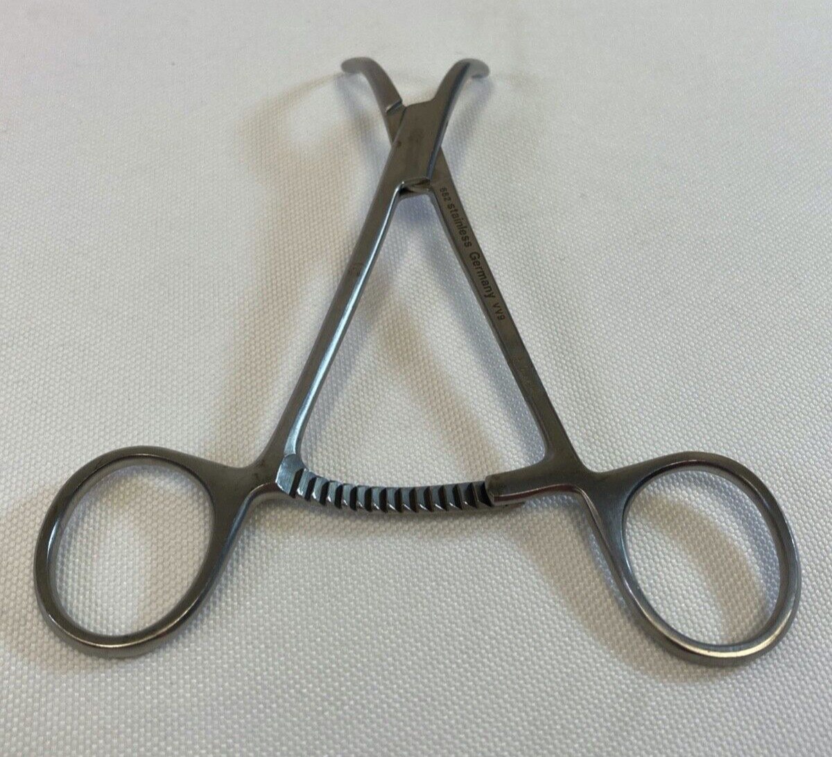 Arthrex AR-8943-07 Bone Reduction Forceps Curved Pointed 5.25″ Orthopedic Trauma