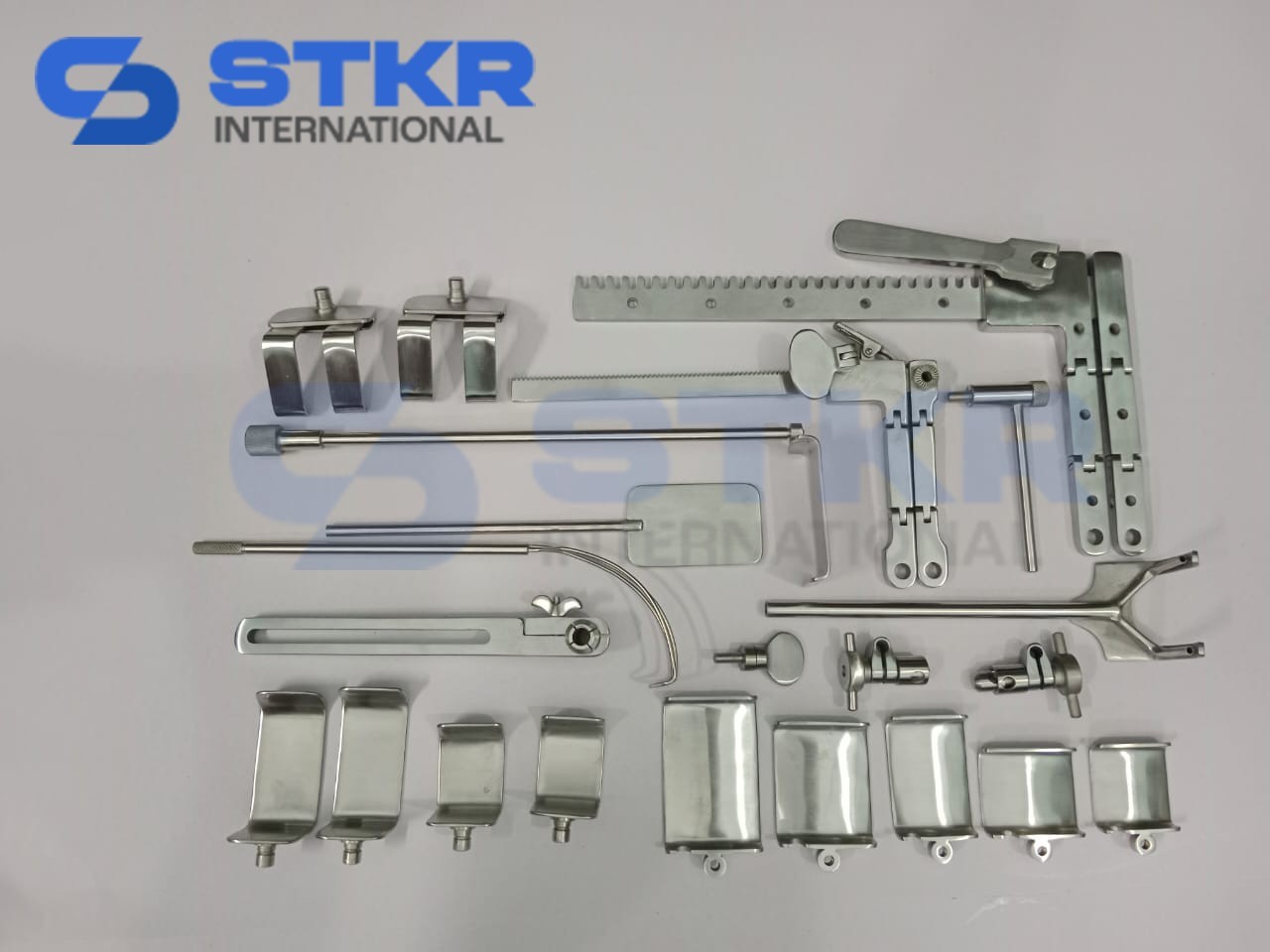 Valve Cardiac retractor system camplet prime quality Surgical Set