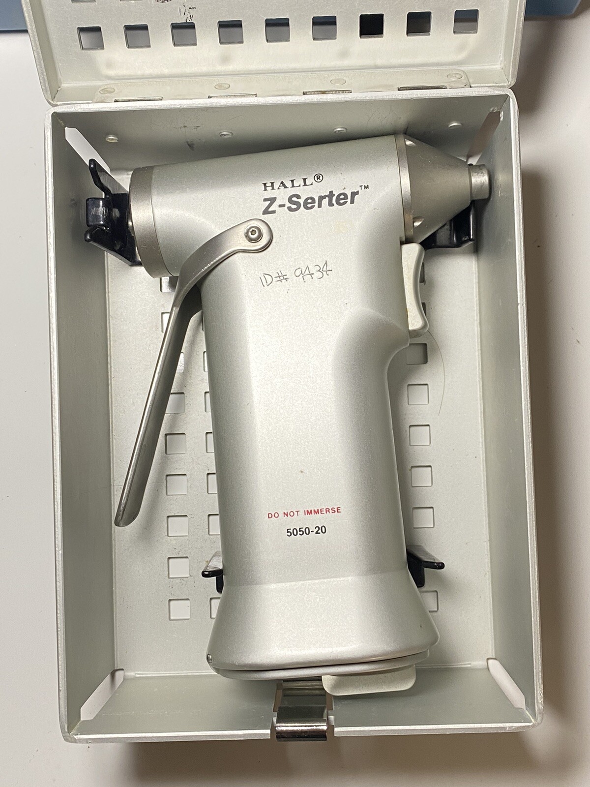 ZIMMER HALL 5050-20 Z-Serter Wire Driving System w/ 5050-026 Sterilizing Case