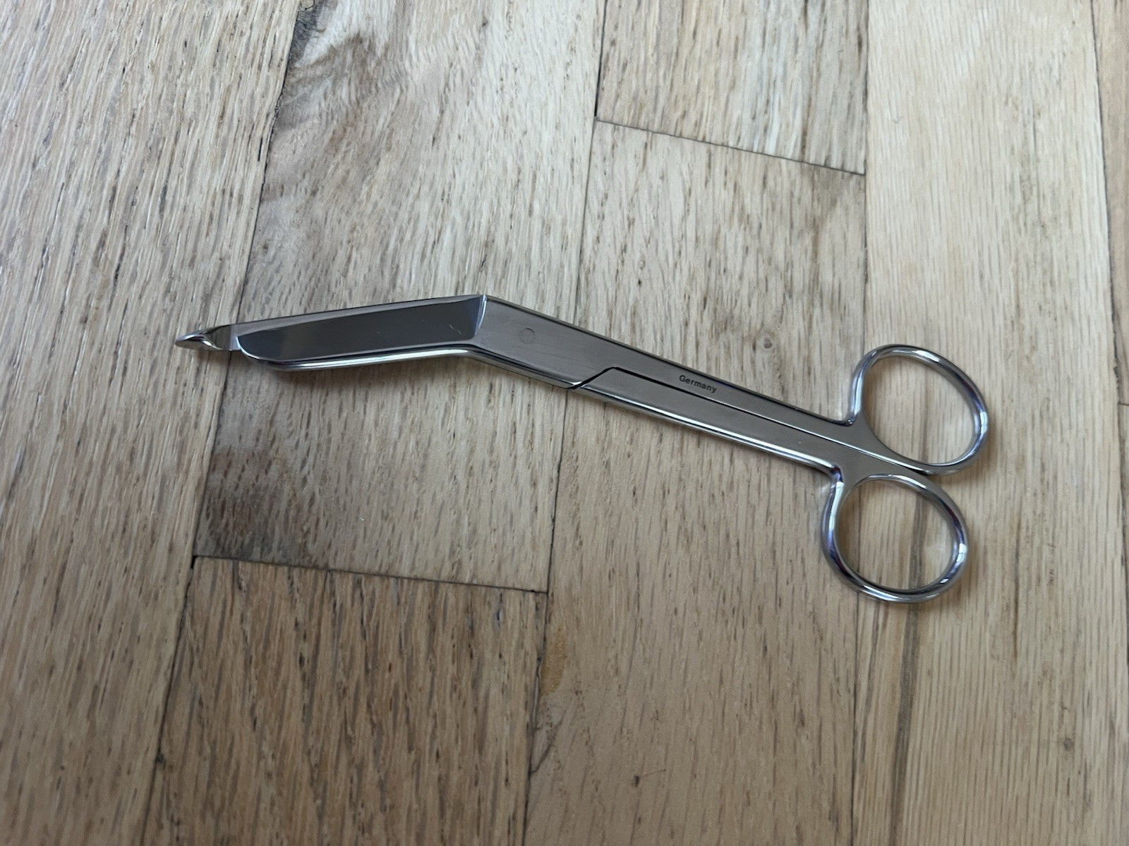 Sklar #11-1055 Lister Bandage Scissors 5½” Angled Probe Point Stainless