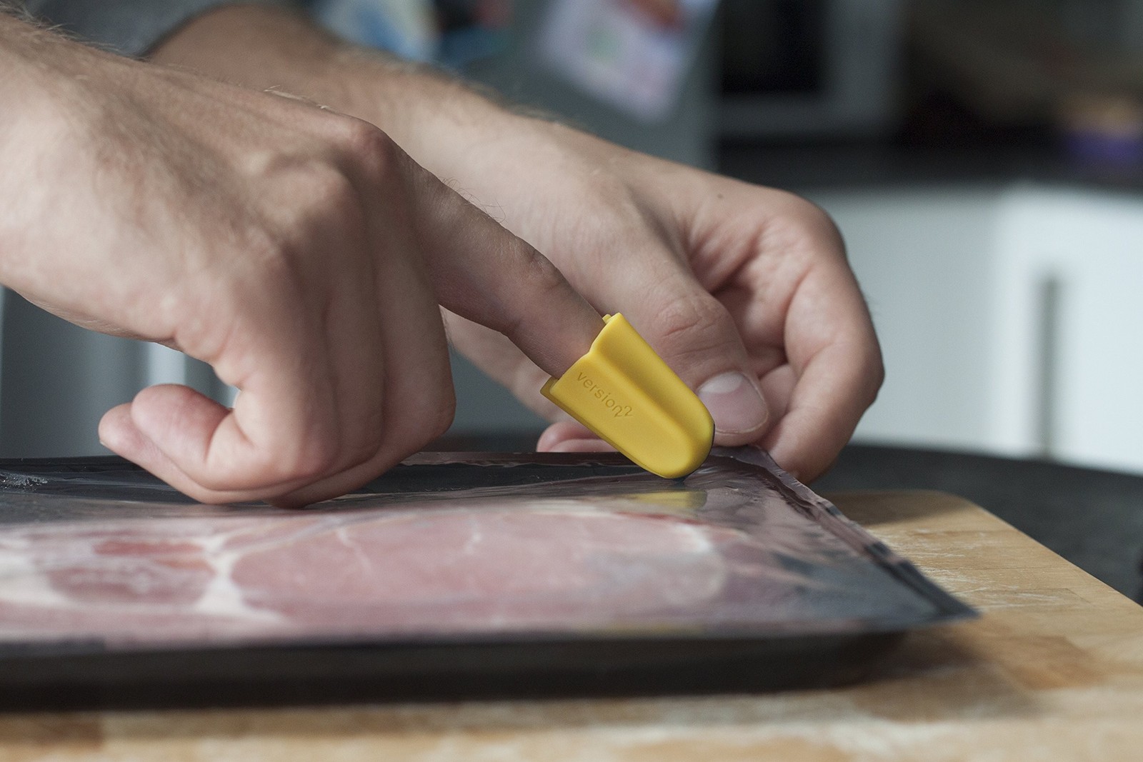 Nimble – The One Finger Safety Cutter