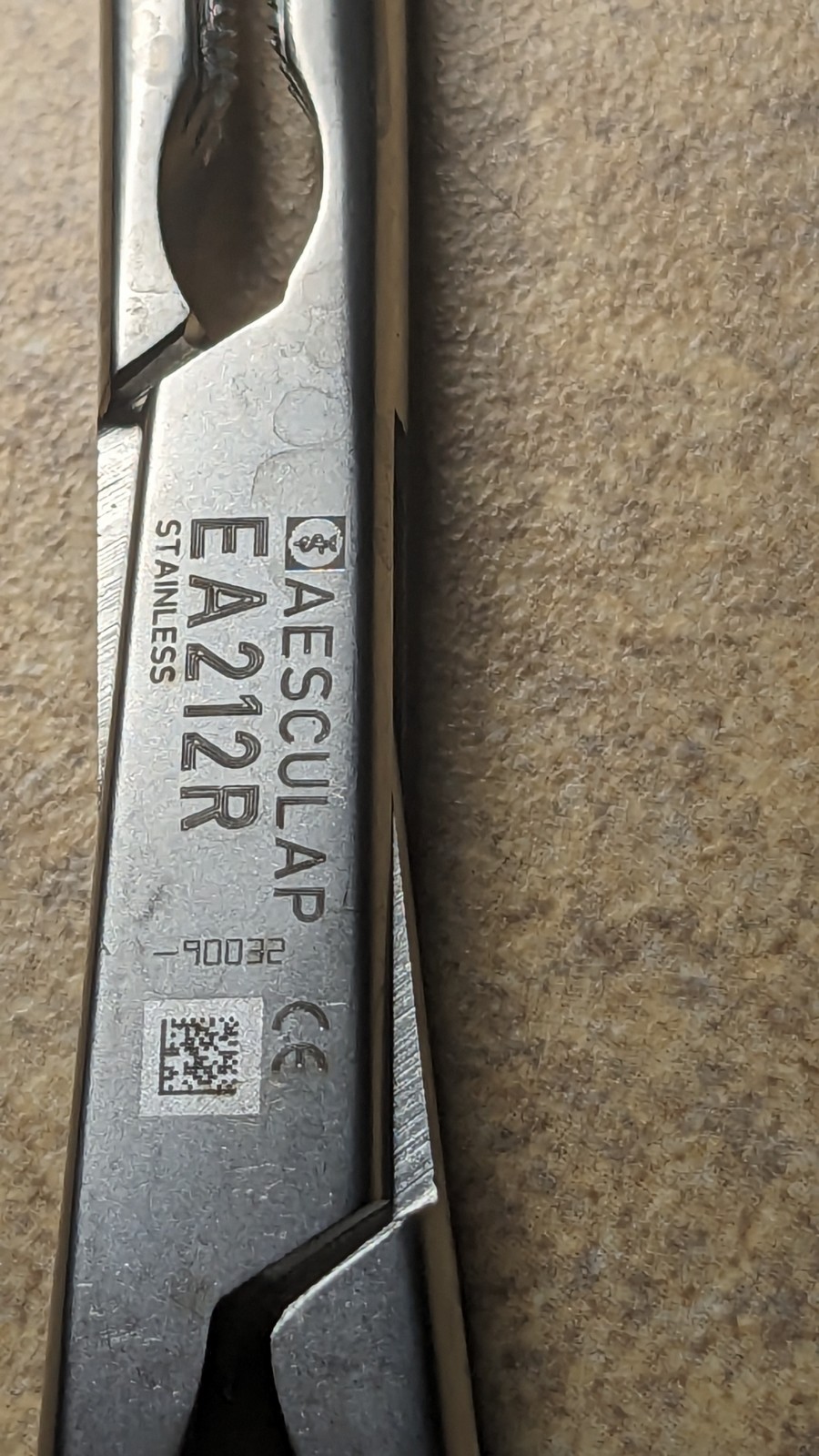 Atraumatic Intestinal Forceps STRAIGHT 9 IN Length AESCULAP EA212 EA212R Clamp