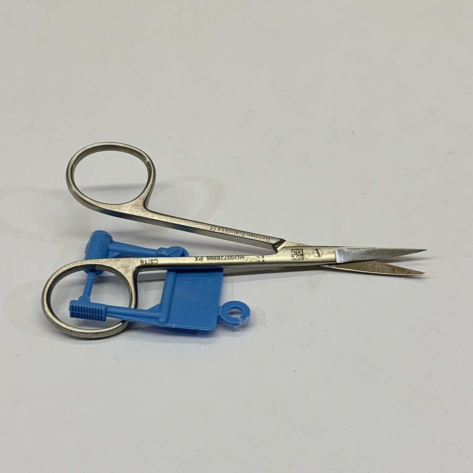 4″ Curved Knapp Iris Scissors with Sharp Tips MDS0728986 Medline
