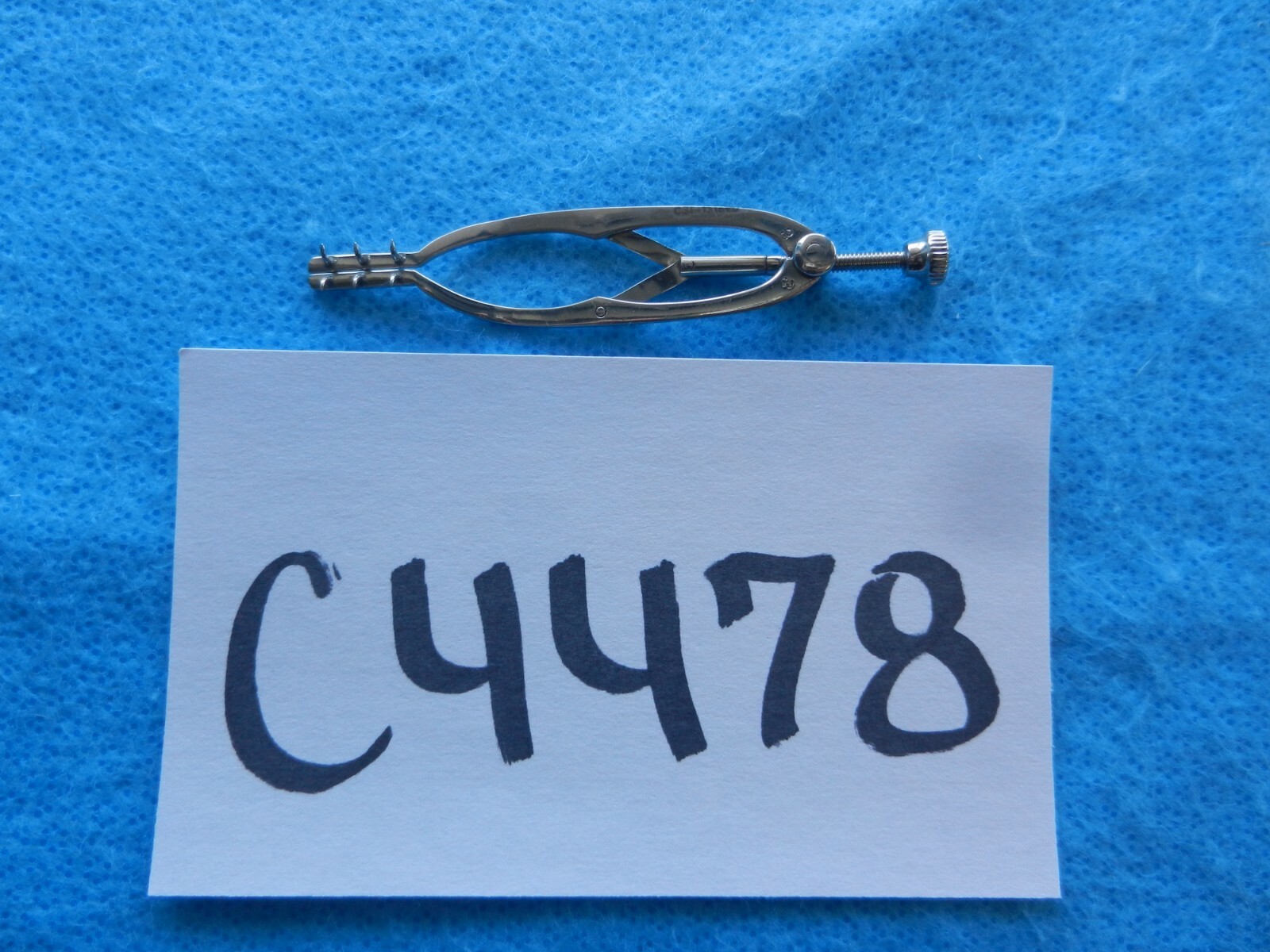 Carrington Surgical Ophthalmic Lacrimal Sac Retractor CSI-1516RD