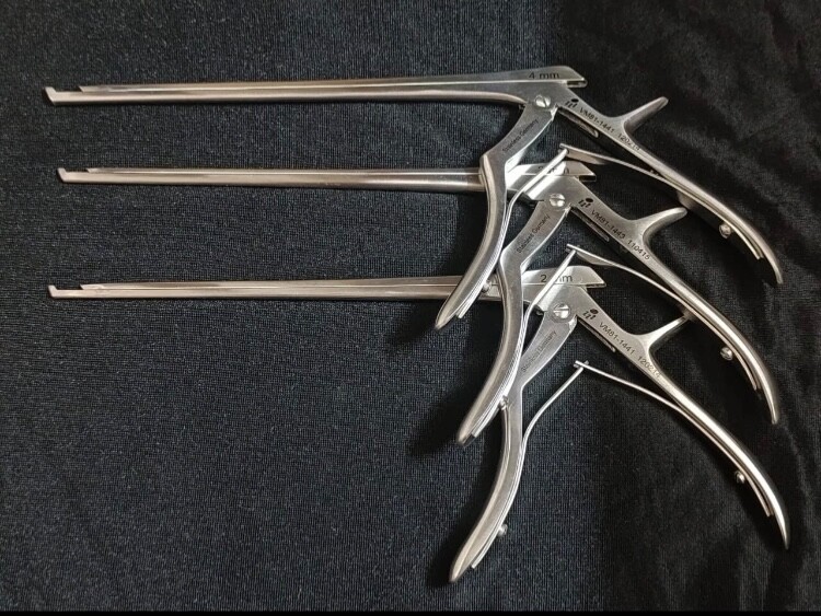 V.Mueller VM81-1441 Orthopedic Kerrison Rongeurs 2,3,4mm Up 8 Shaft 40 Degree