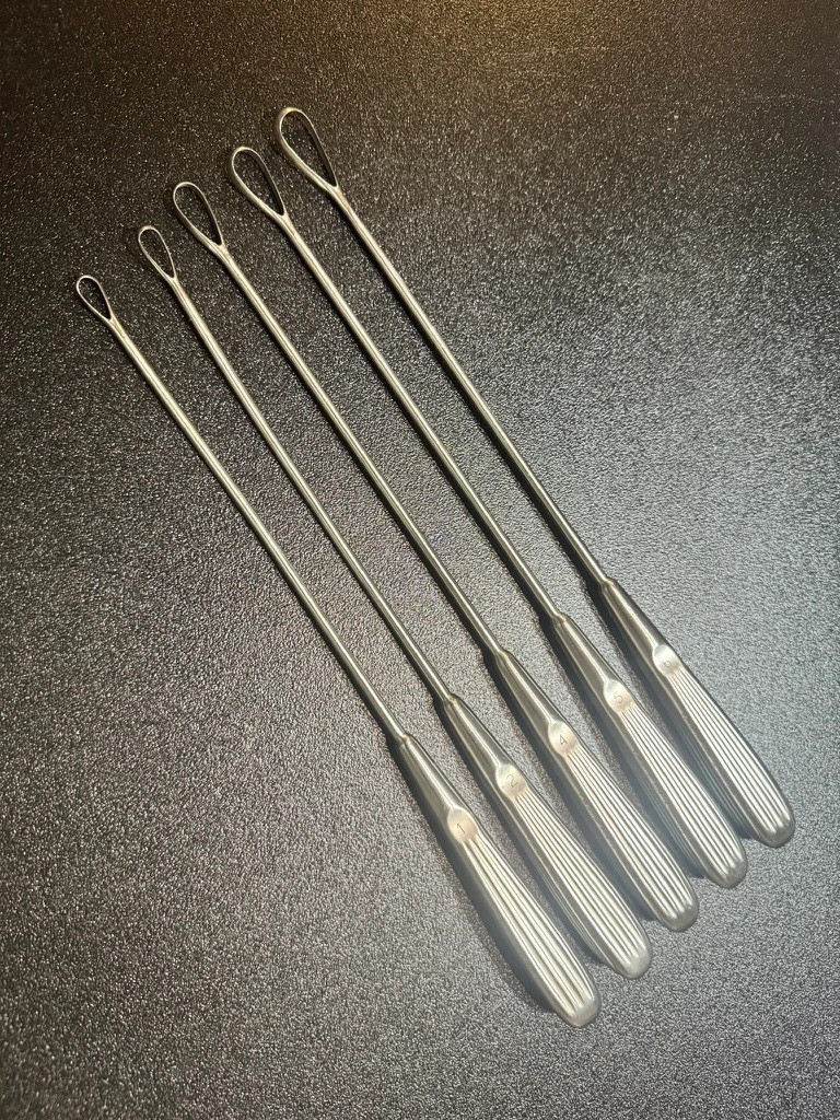 V. Mueller GL1600 SIMS Uterine Curette Set 11″ (28 cm) Malleable – German Steel