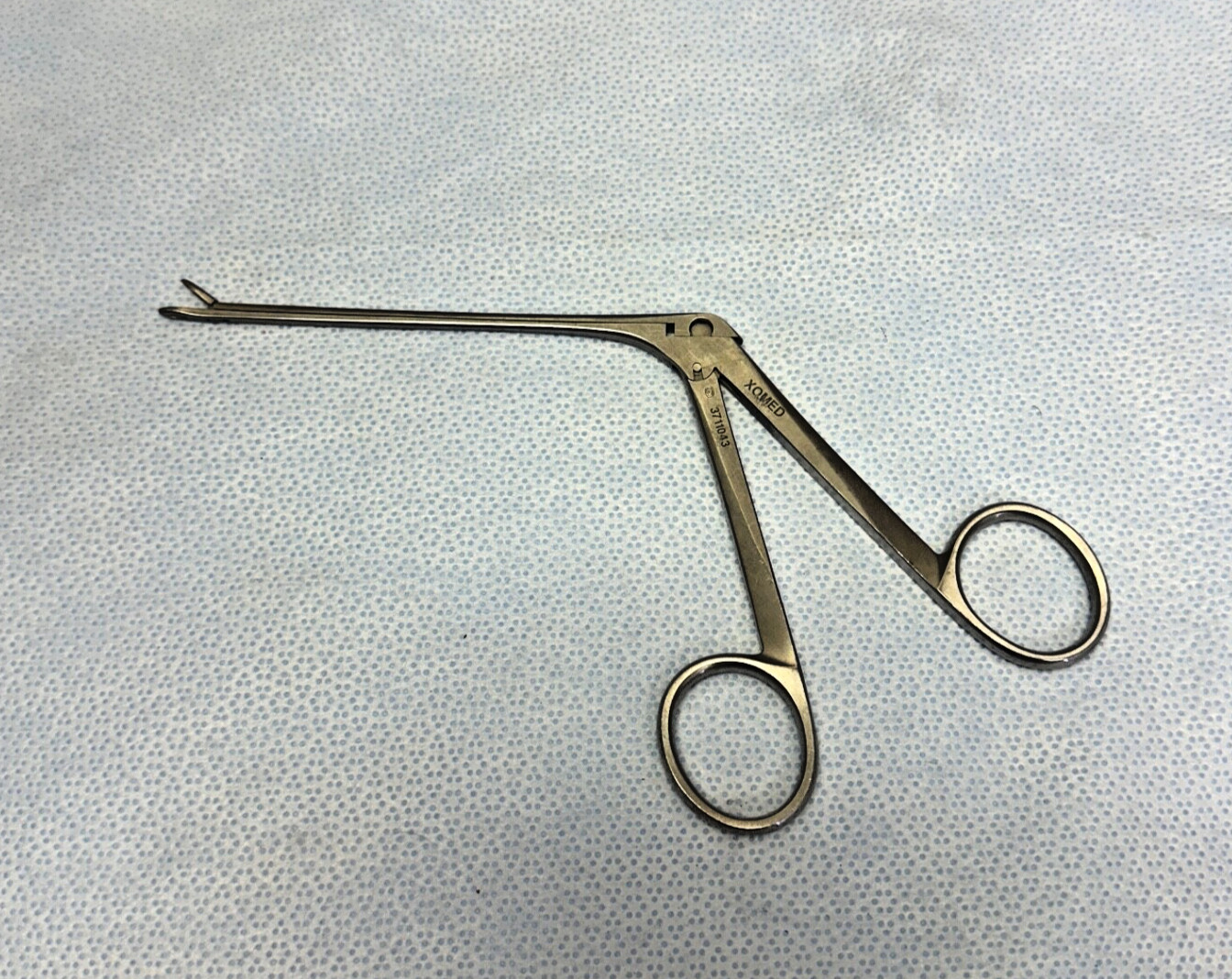 XOMED 3711043 Weil-Blakesley Sinus Forcep 3.5mm, Straight, Shaft 4-1/2″