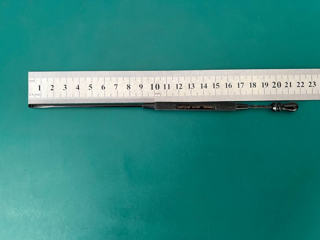 Aesculap MA142R Gorney Suction Elevator 3.0mm Tip x 216mm Length
