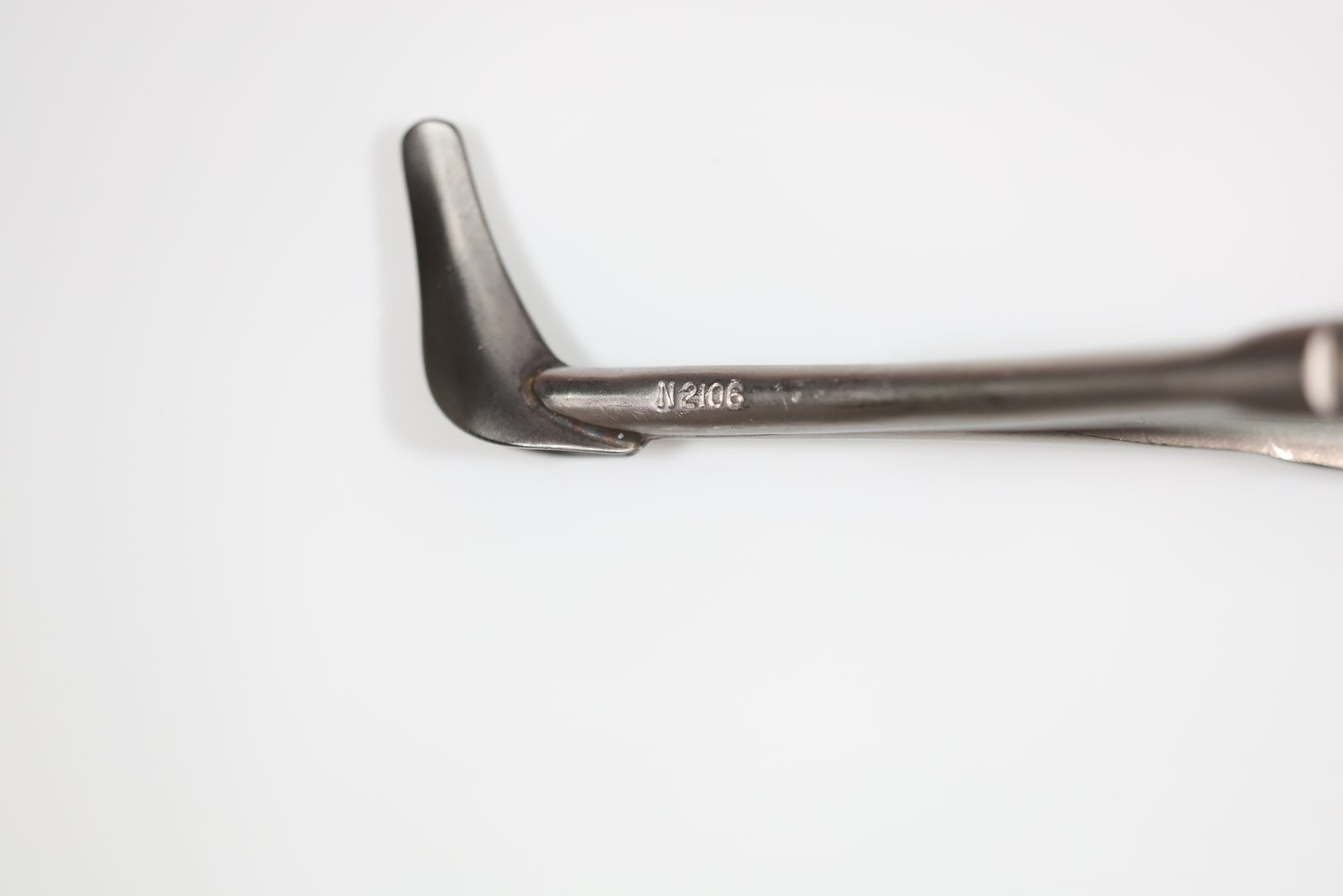 Storz N2106 Nasal Speculum, #2, 31mm Modified Blades, 6mm Wide Tips, 5-1/4in