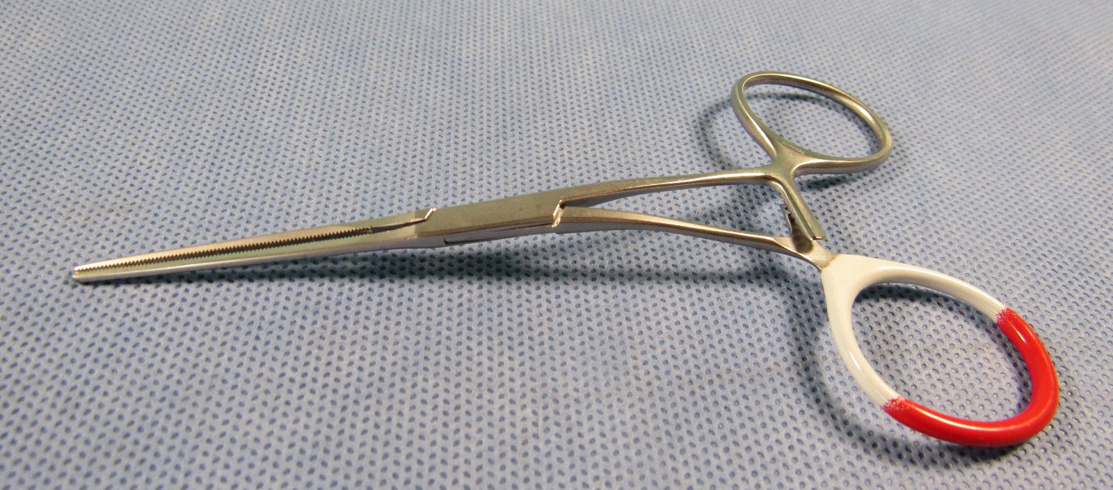 V. Mueller CH6950-002 Cooley X-Small Vascular Clamp Jaw 1-3/4″ Angled Shank 5″