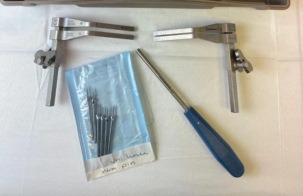 Medtronic 875-950 TrimLine ACDF Distractor Set w/ Driver Pins Used but Best A+