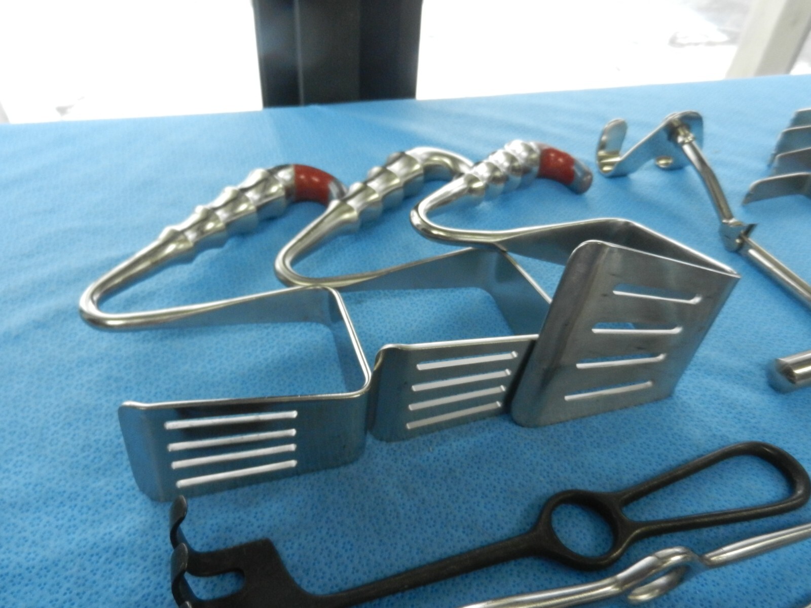 D7117 Codman Boss Richards Surgical Retractors