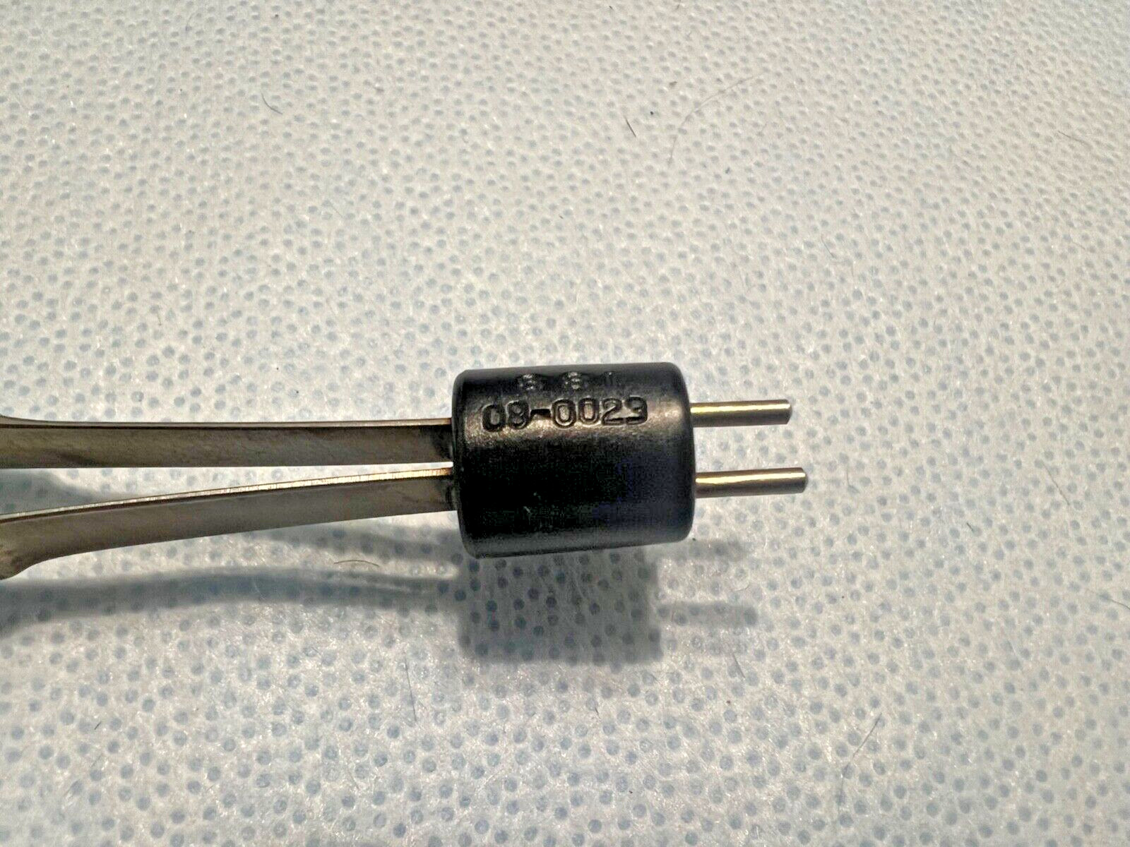 SSI Symmetry 08-0023 Yasargil Bayonet Bipolar Forceps 1mm X 7-1/8″ Non-Insulated