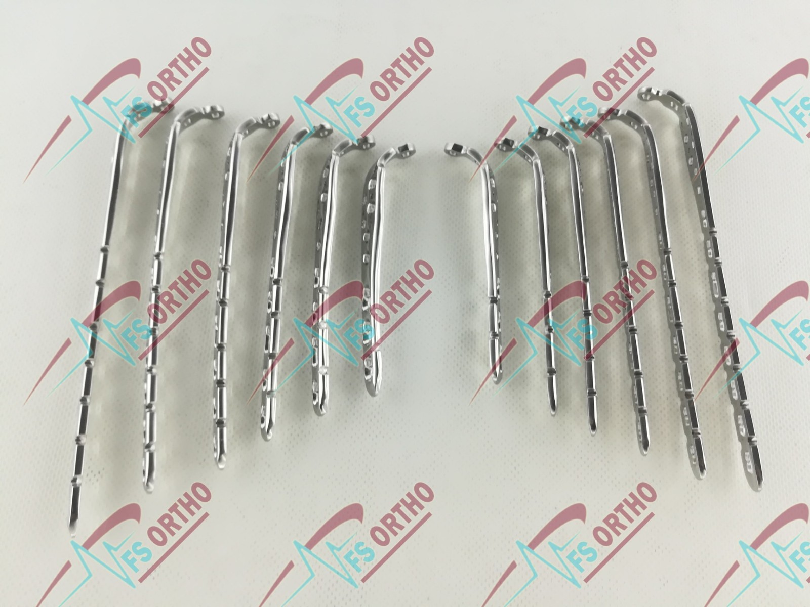 Locking Olecranon Plates (4-8H) L&R & 3.5mm Screws 78 Pcs Orthopedics