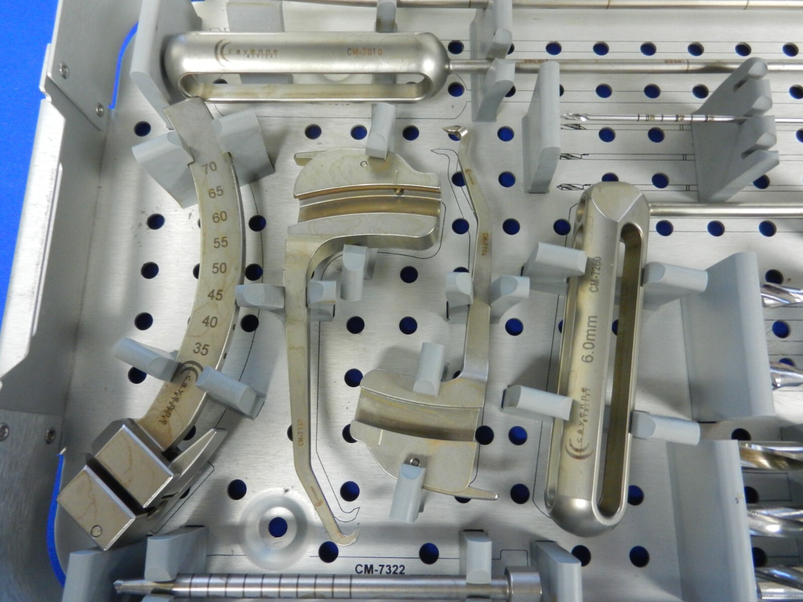 F35 Cayenne Medical Aperfix System ACL Instrument Set
