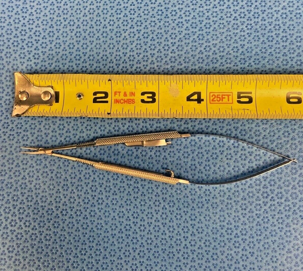 Aesculap FD243 Barraquer Locking Needle Holder 5.5″ Round Handle Ophthalmology