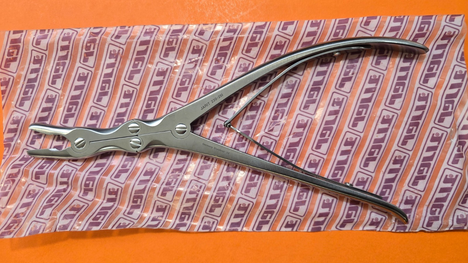 JARIT Orthopedic Leksell Rongeurs 9 1/4″ x 8mm Bite Slight Curve Ref:230-261