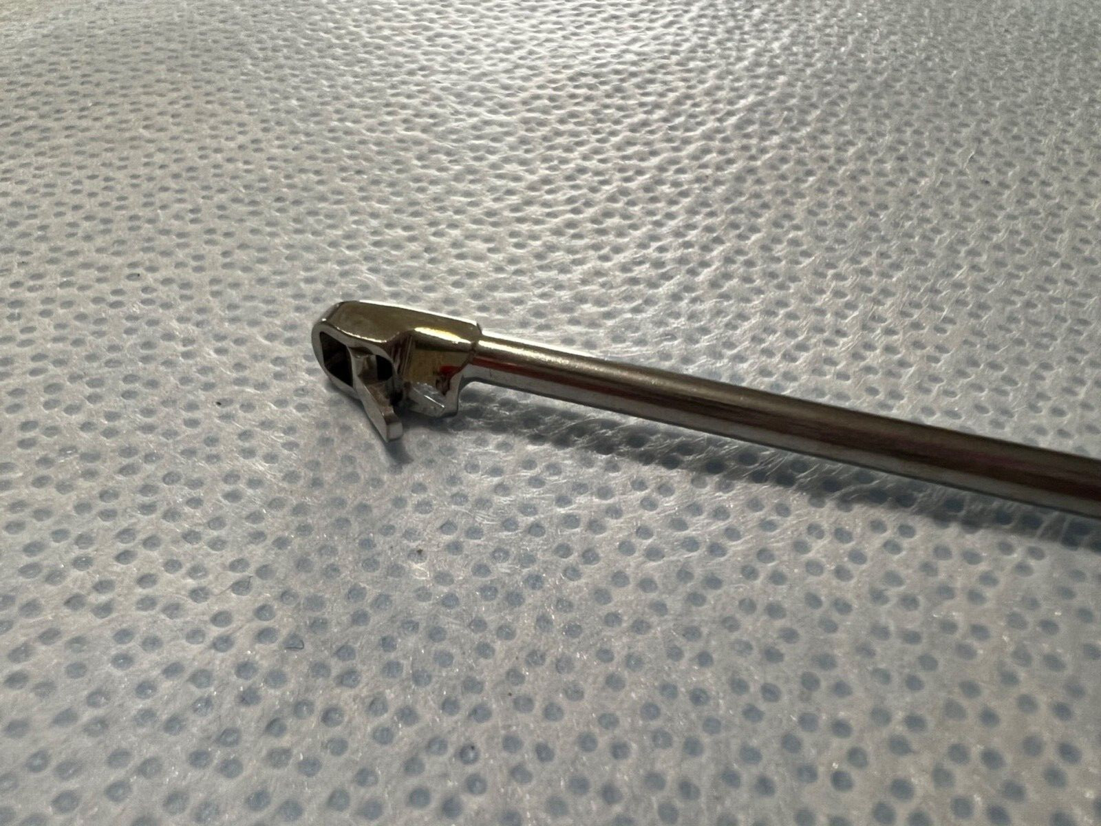 Concept Conmed Linvatec C6702 Right Retro Arthroscopic Punch 6-1/2″ Length