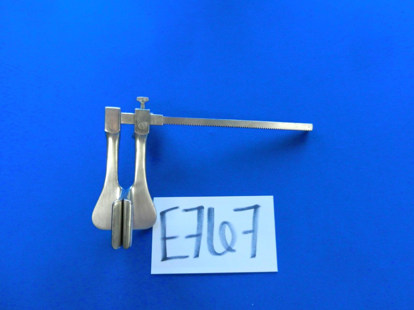 E767 Lawton Surgical Tuffier CVT Spreader with Grooved Blades