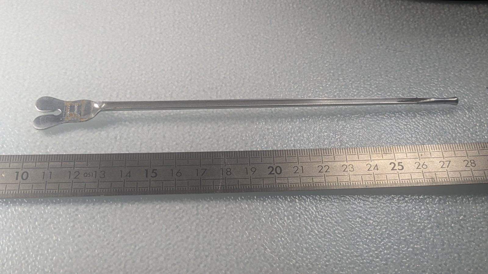  German brand medical grooved director and tongue tie approx 17cm