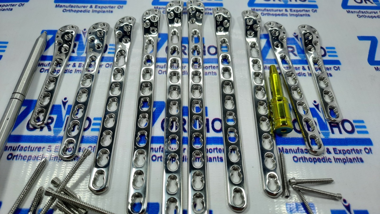 Locking Distäl Fibuläa4,6,8,10 &12Hole L & R Plates & LCP screws 127 Pc SS 316L