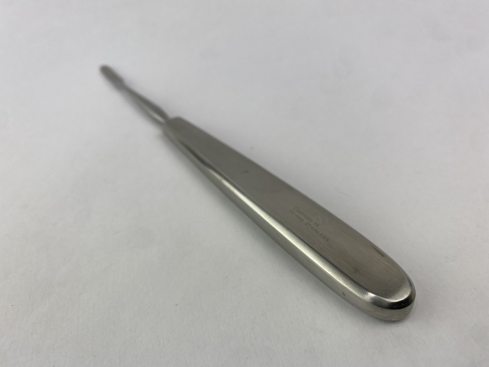 Joseph Periosteal Raspatory Elevator Sharp 6mm Tip Width 175mm L CODMAN 52-1005