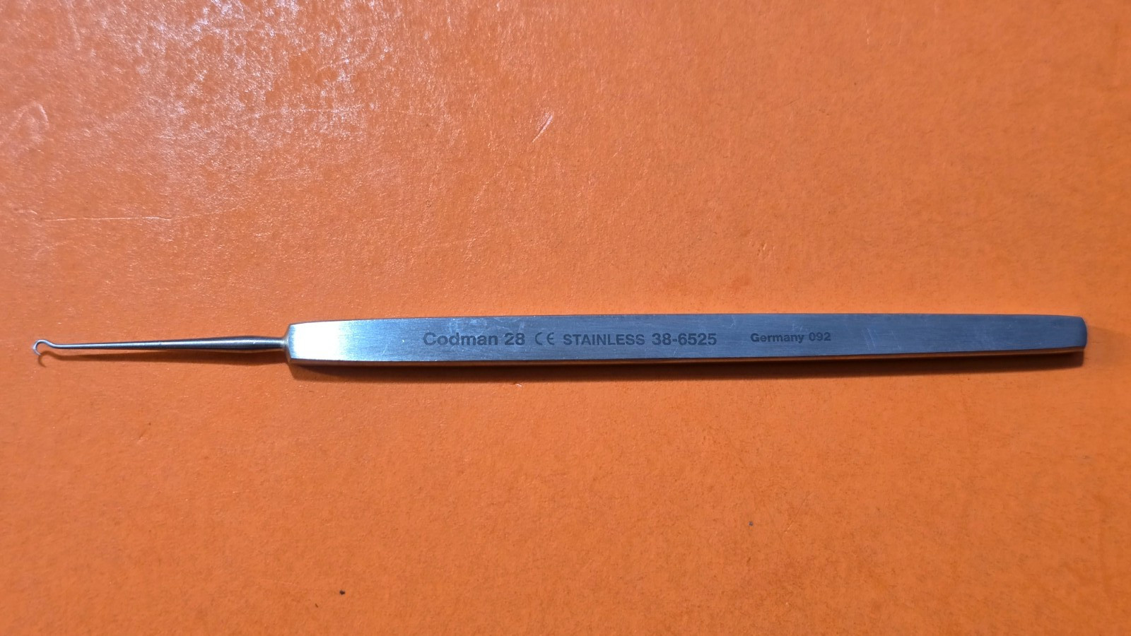 Codman 38-6525 Surgical Orthopedic Skin Hook 4.5″ Sharp Single