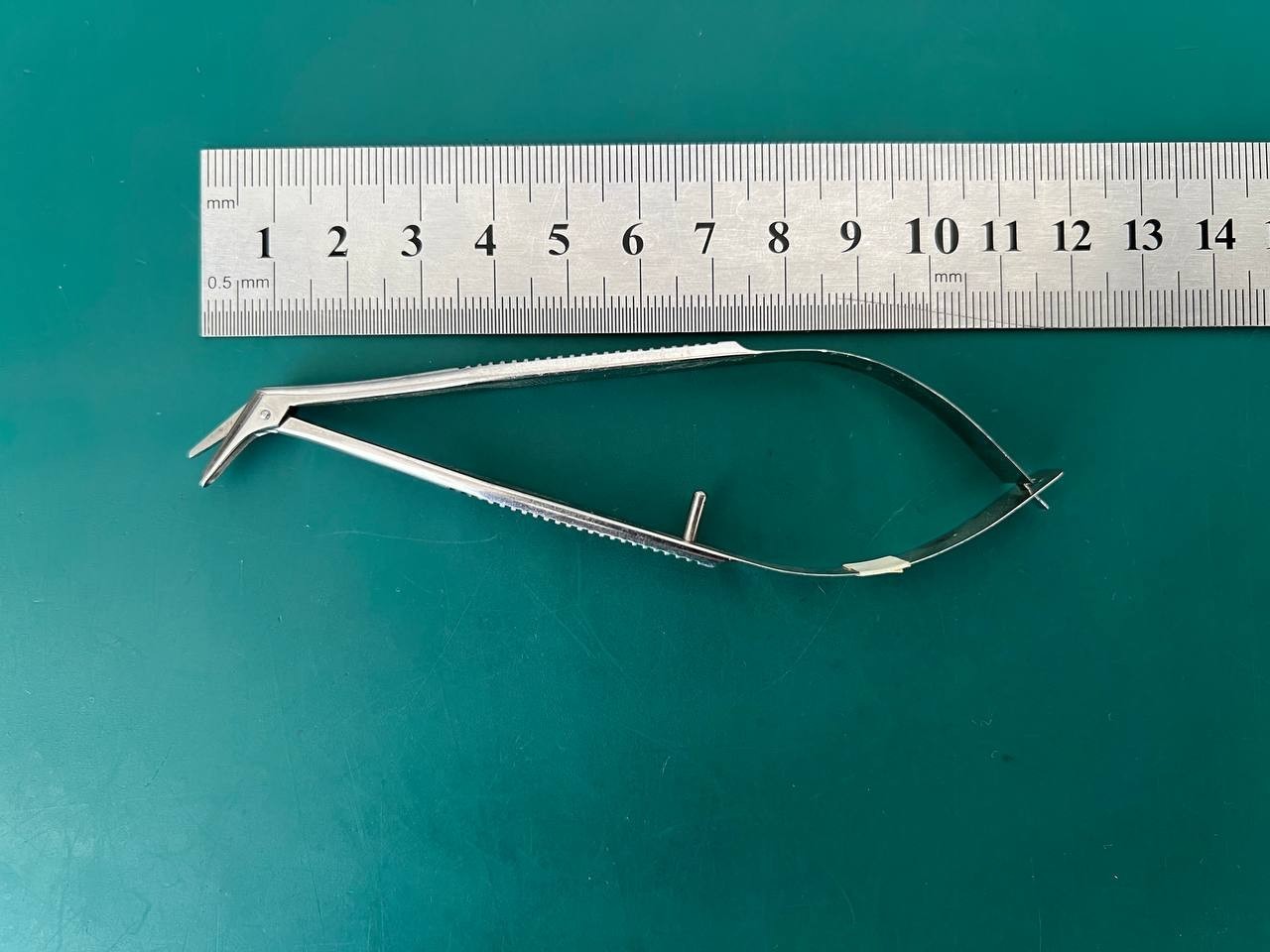 Storz E2822 ophthalmic instruments