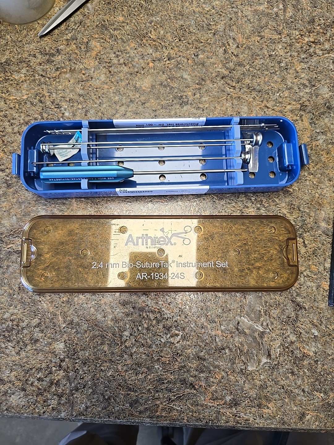 ARTHREX AR-193424S 2.4MM Suture Tak Instruments W/ AR-1934 Case