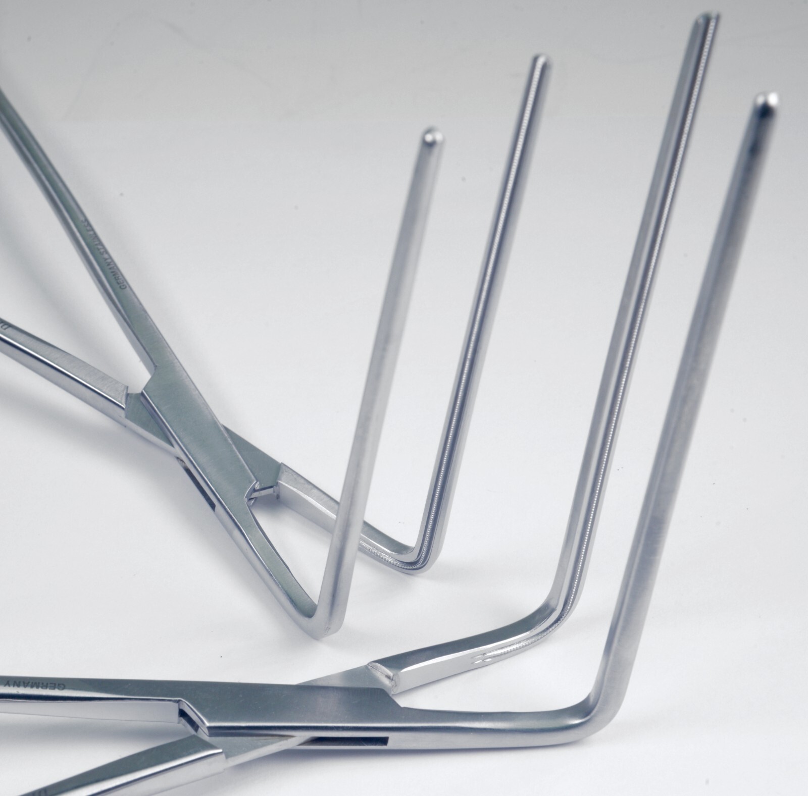 2x Di-Main DeBAkey 90° Angled Clamp 10½” Stainless Steel Surgical Forceps
