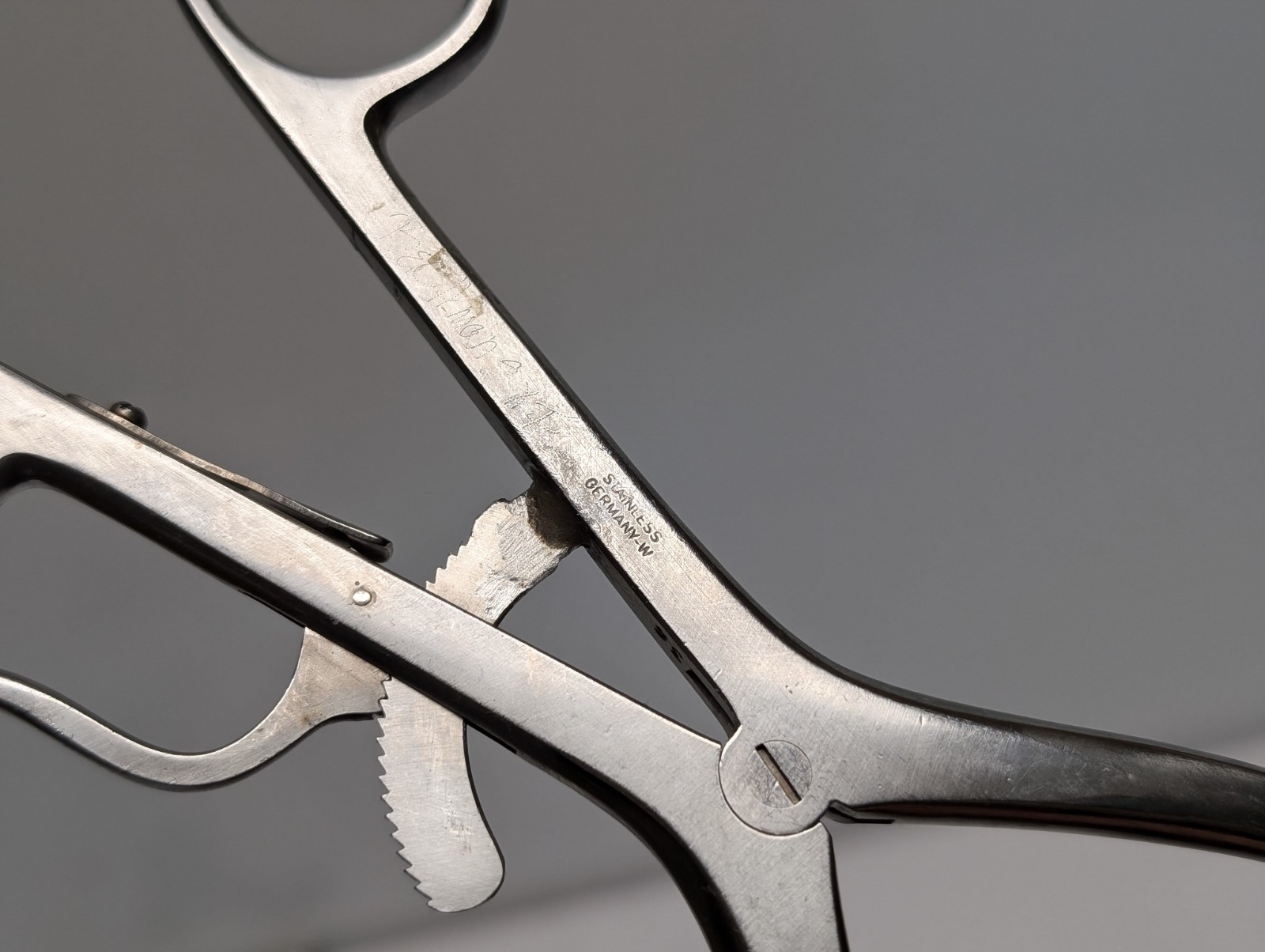 6 pcs. Assorted Surgical Retractor SKLAR LAWTON (USED).
