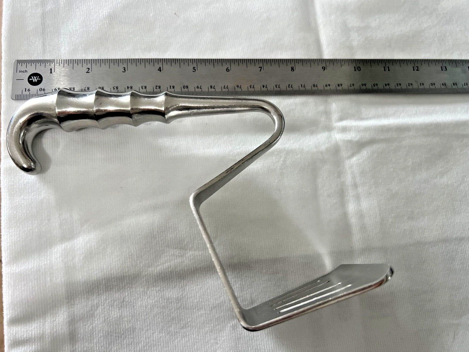 Weck 341651 Davidson Large Scapula Retractor 3-1/2″ Wide Blade & 7-3/4″ Length
