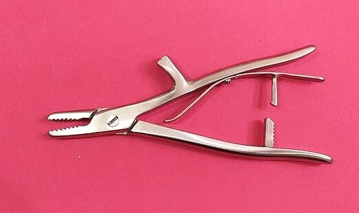 Elastic nail and broken screw removel veterinary