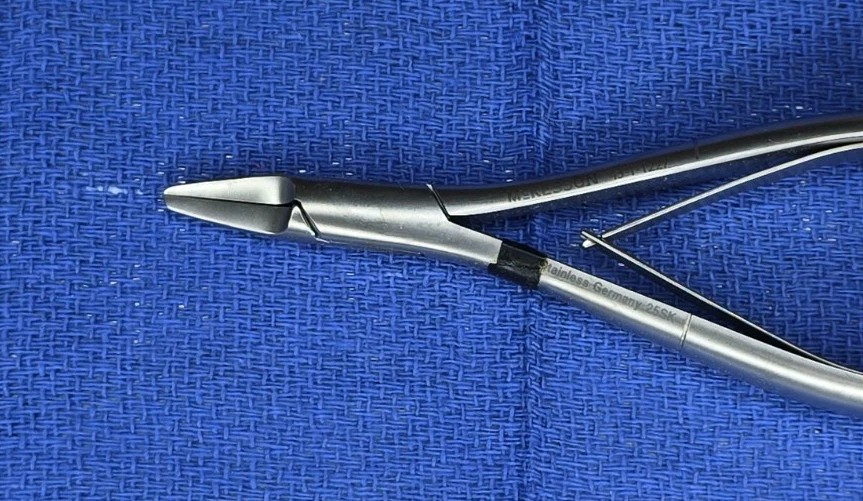 McKesson Argent Nail Splitter English Anvil Jaws 5″ – Sold Separately