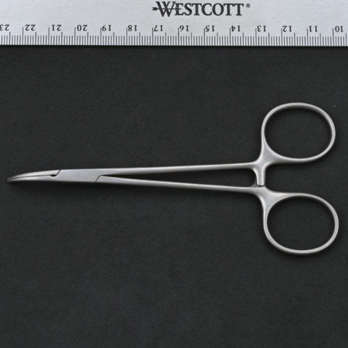 Aesculap BH111R Halsted Mosquito Forceps Delicate Curved 5 in