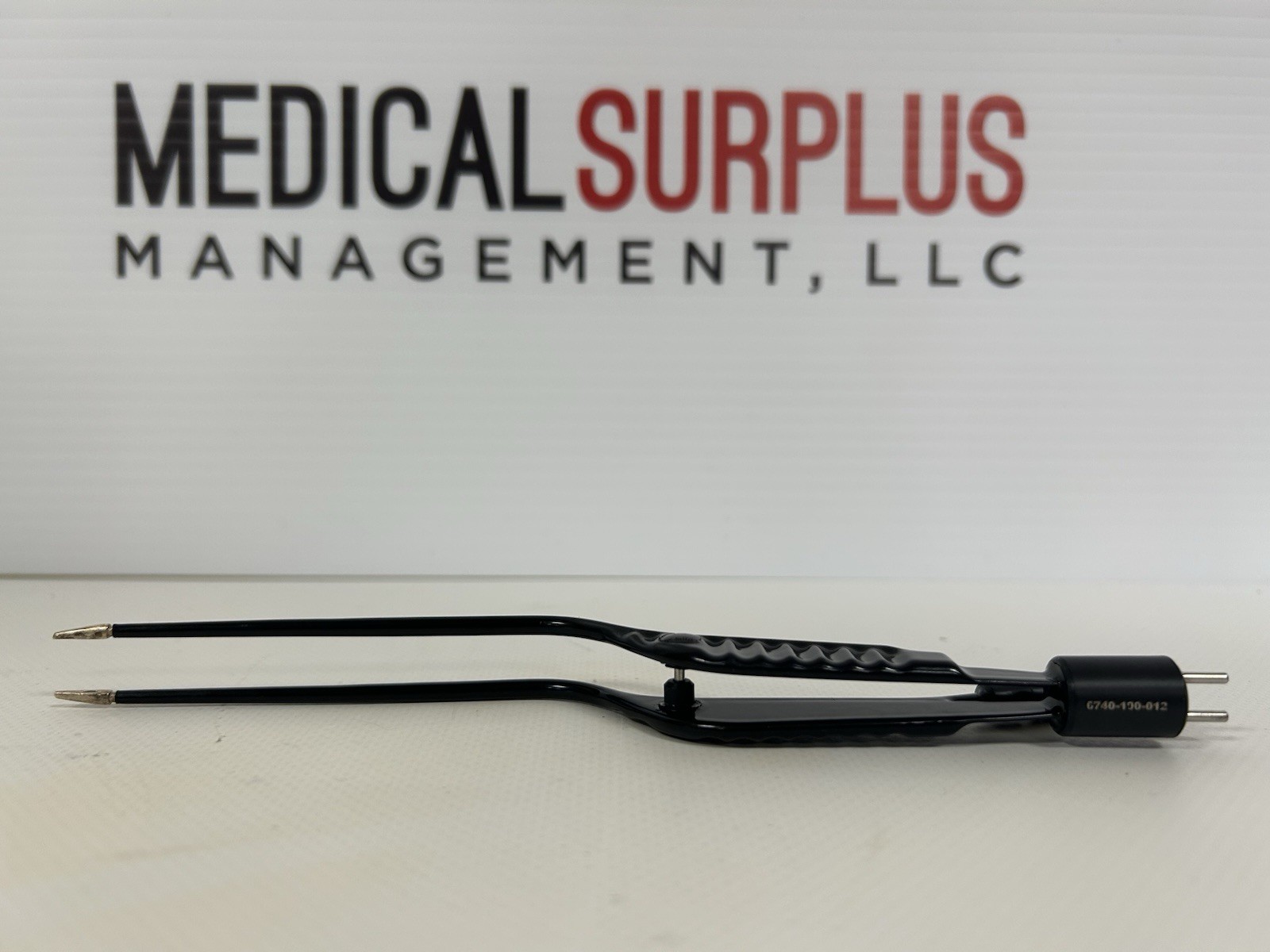 Stryker 7.5″ 1.2mm Tip Bayonet SilverGlide Non-Stick Irrigating Bipolar Forceps