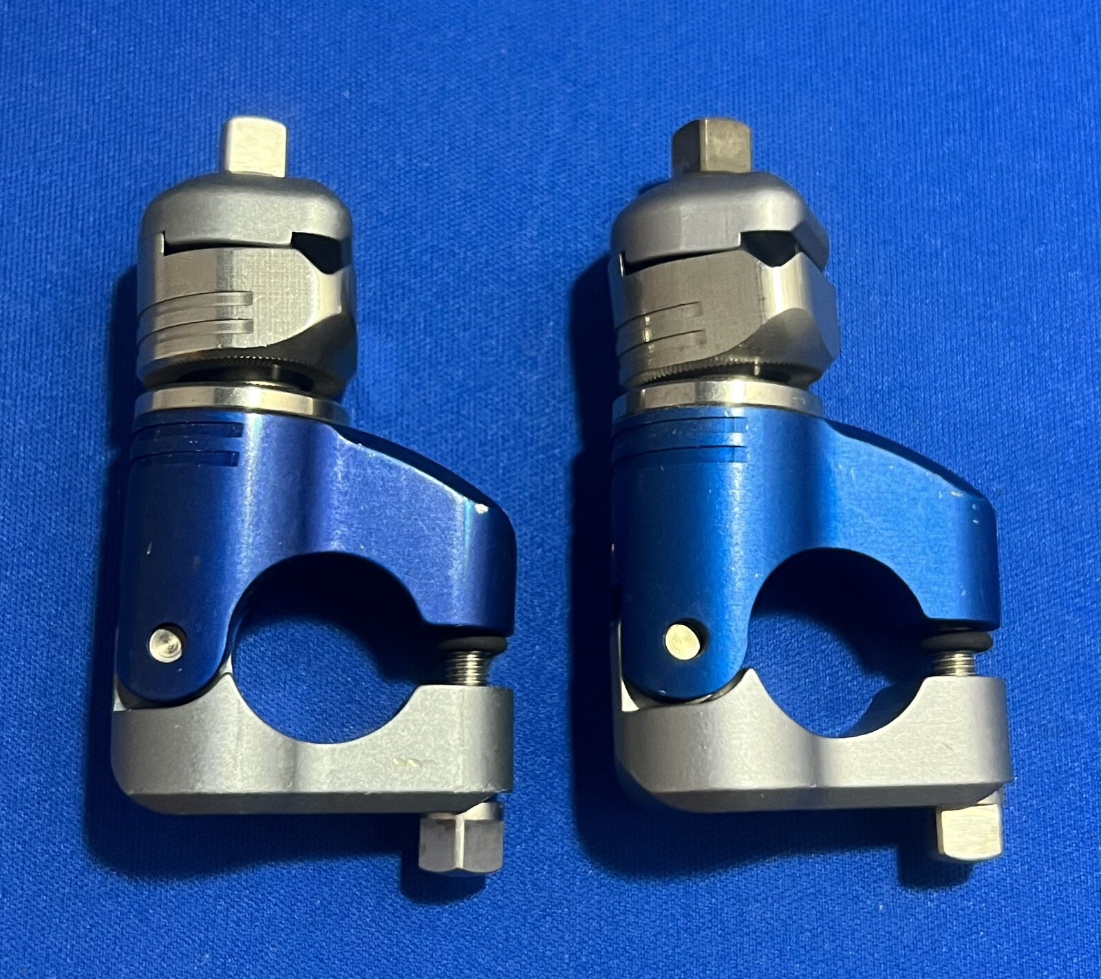 Stryker Howmedica 5150-3-170 monotube Pin Clamp Blue Lot Of 2