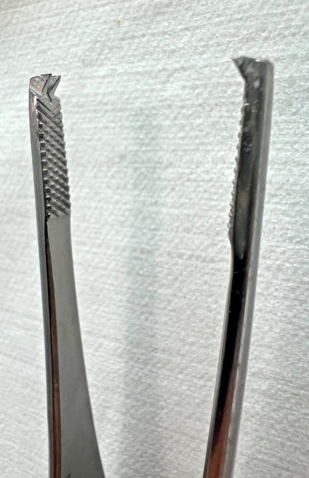 Tissue Forceps V. Mueller SU 2510 Ferris-Smith 6-3/4 Inch Length Straight 2 X 3