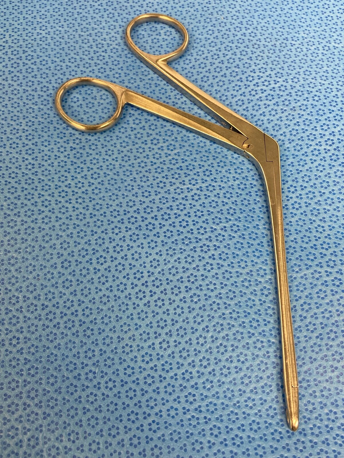 V. Mueller RH551-682 Blakesley-Weil Size 1 Fenestrated Jaw Forcep ENT
