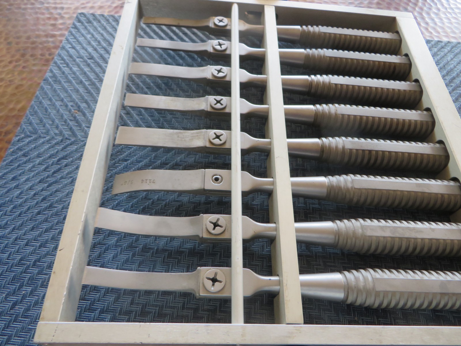 Stainless Steel Chisels Set of 8 Medical?? 3/8″ , 1/2″, 5/8″ Straight and Curved