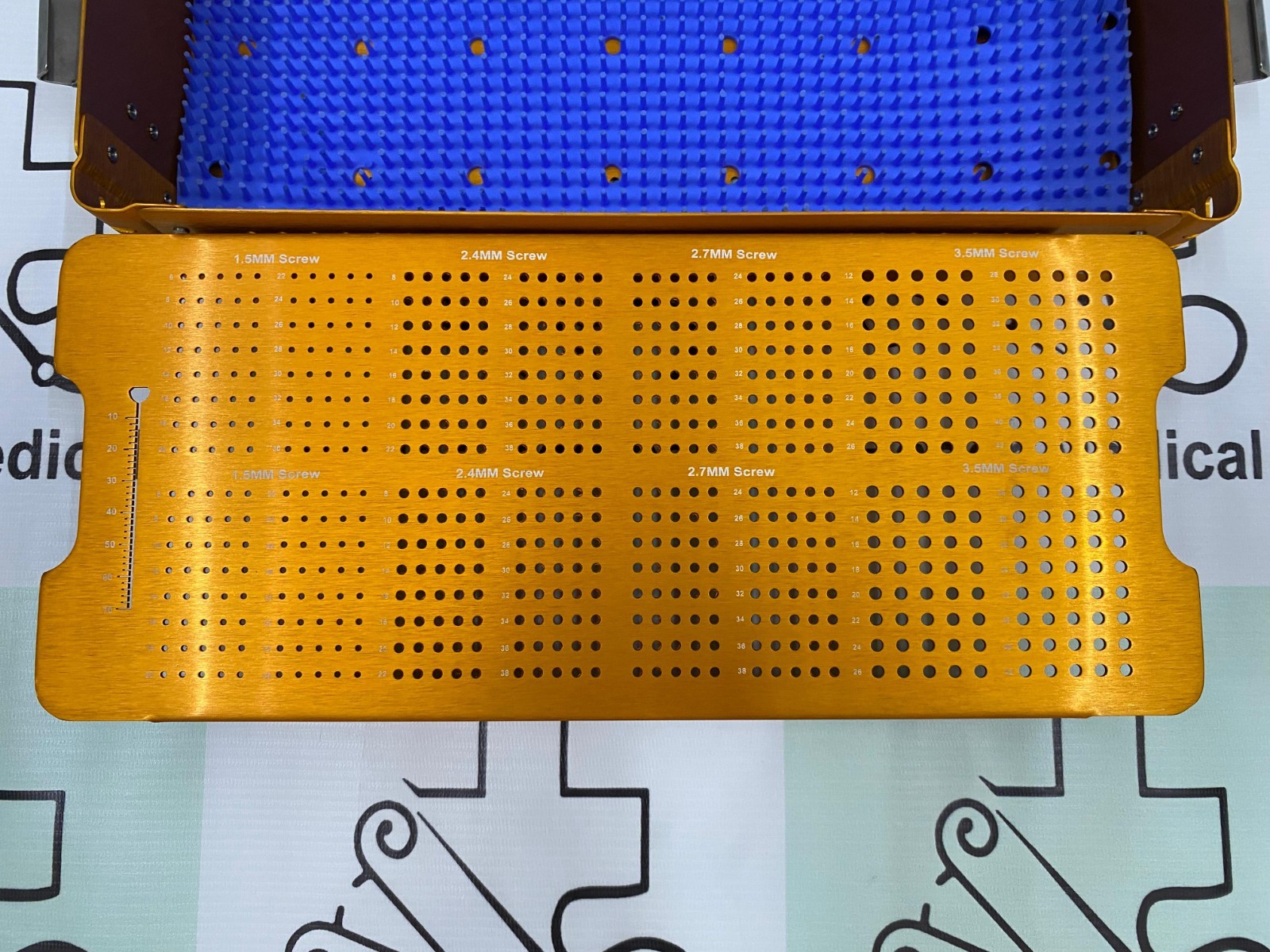 Empty Screw Box For 1.5/2.4/2.7 & 3.5MM Locking And Cortical Screws With Mat