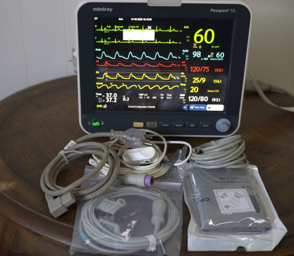 Mindray Passport 12 W/CO2 NIBP SPO2 ECG TEMP RECORDER , Brand new C02 module.