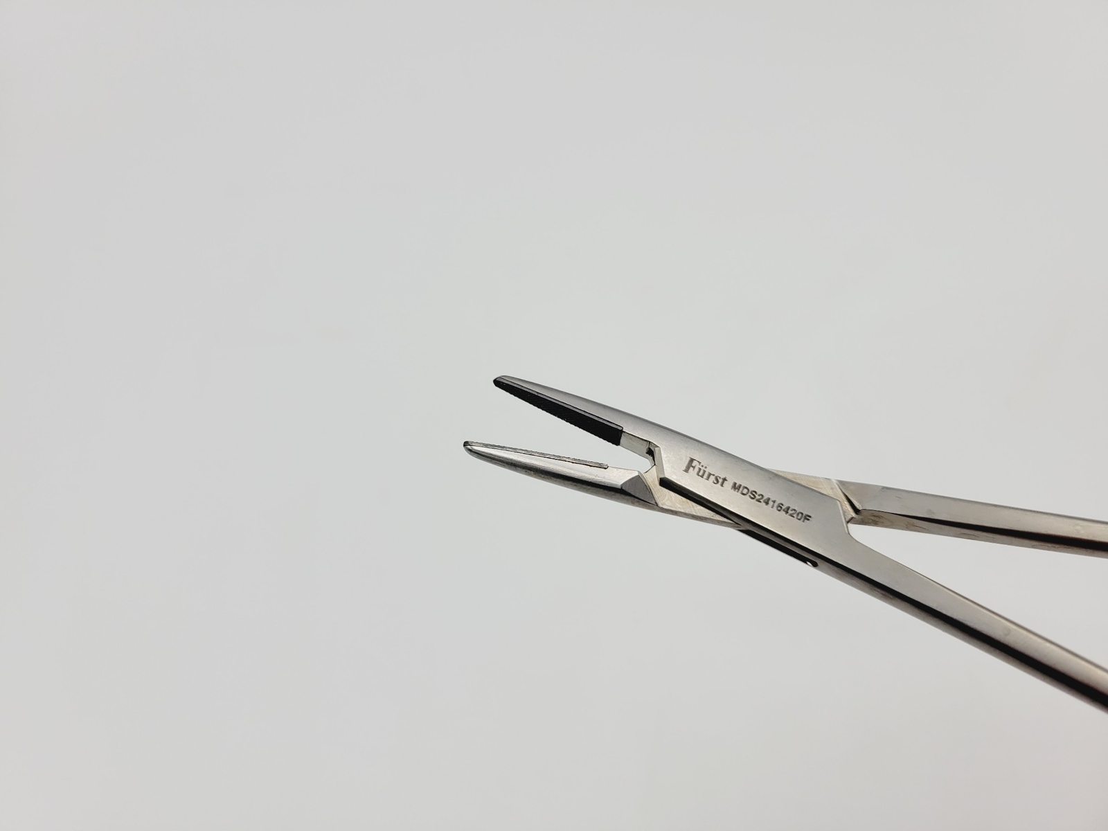 Medline Furst MDS2416420F Crile-Wood Needle Holder Forcep w/ Tungsten Carbide 8″