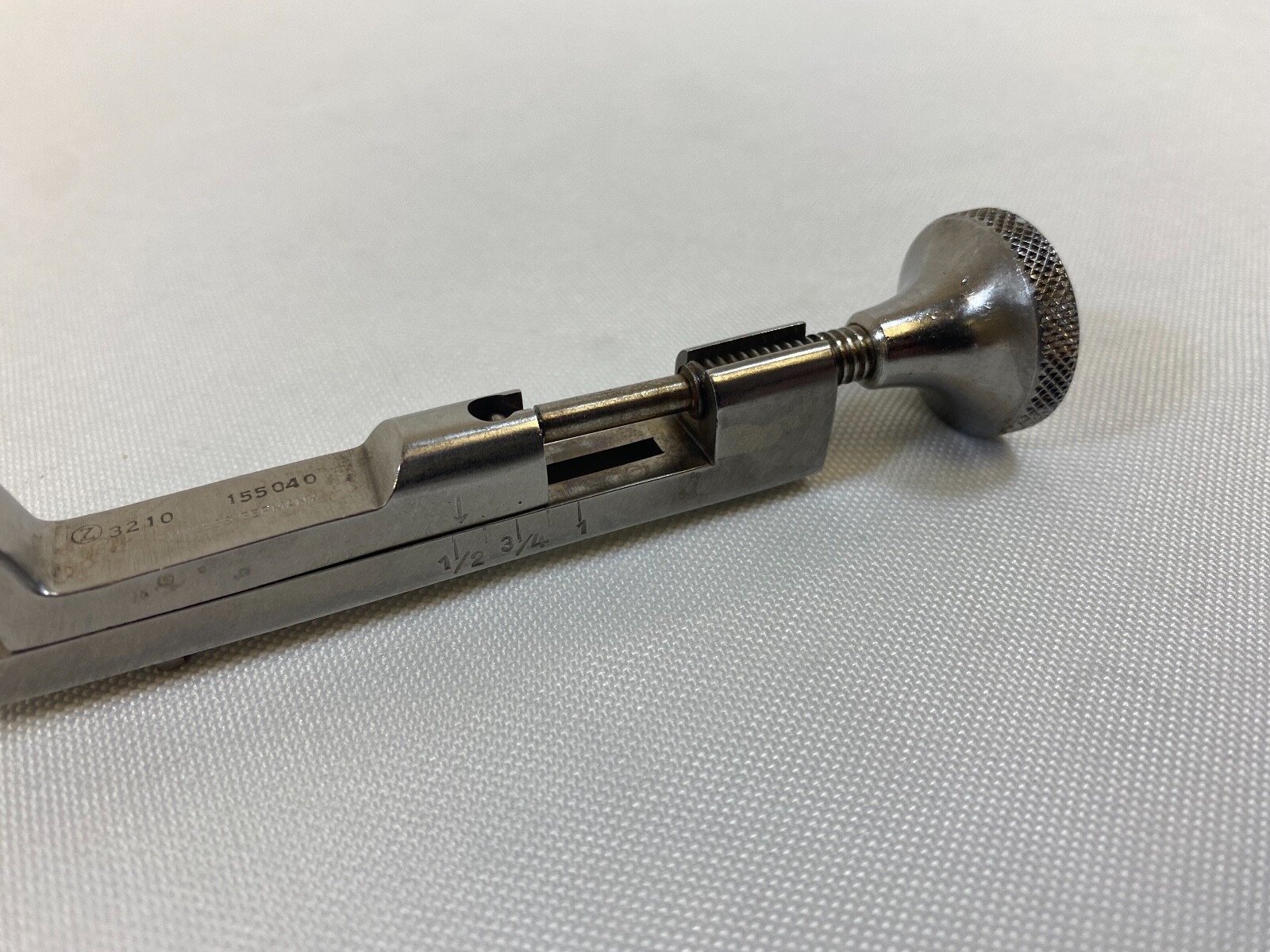 Zimmer 3210 Lowman Bone Clamp