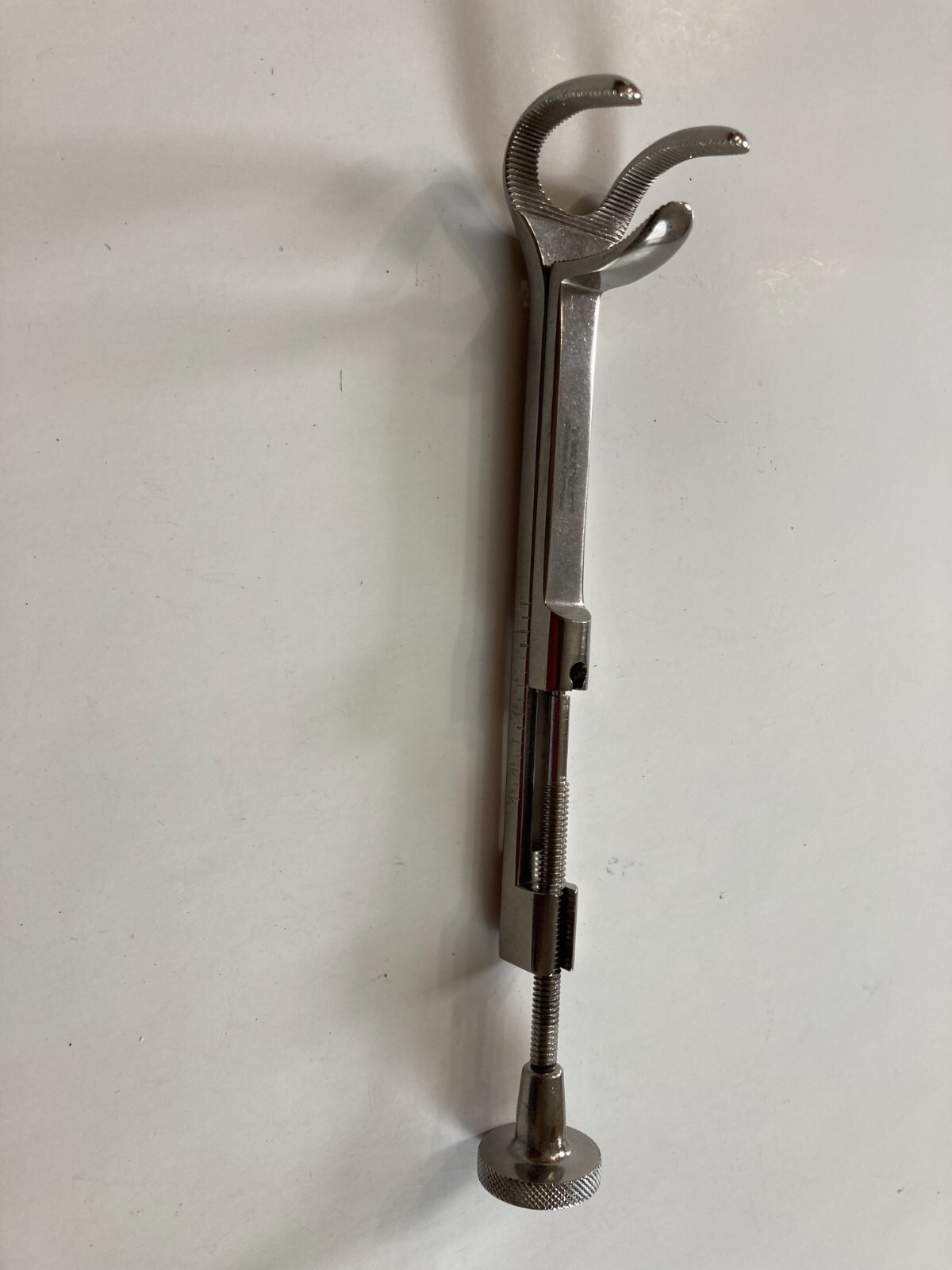 V. Mueller Lambert Lowman Bone Clamp Orthopedic Surgical Instrument