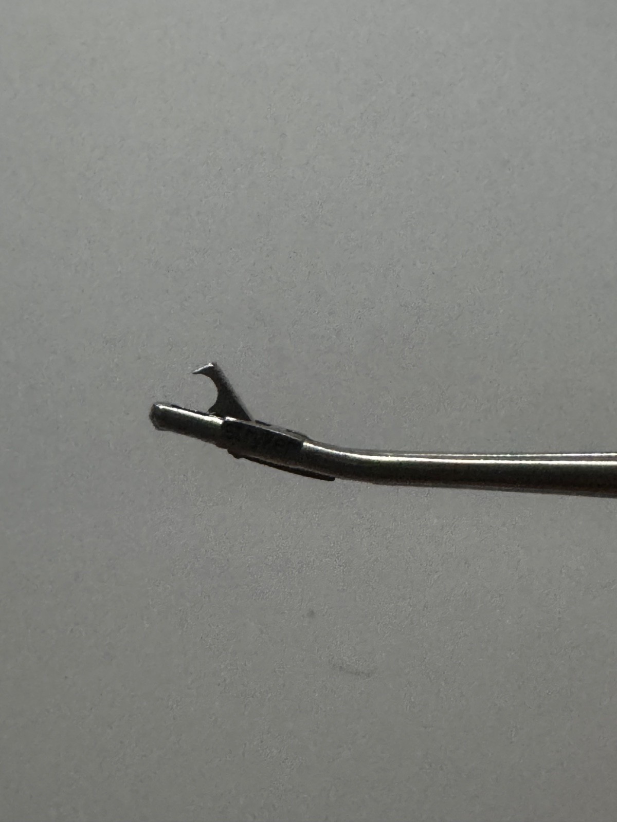 Stryker 2.1mm Blunt Nose Upward Forcep Model 242-100-006