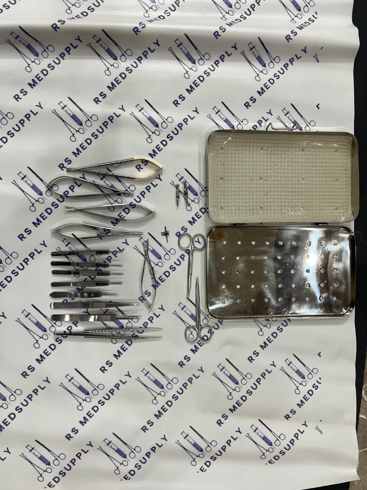 Micro Hand Surgery Instrument Set – Microvascular Clamps & Suture Kit